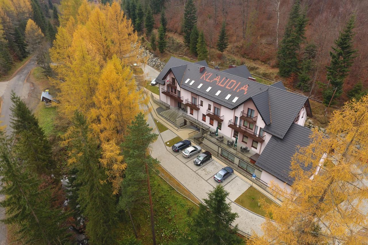 Hotel Klaudia Juszczyn Exteriör bild